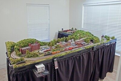 Modeling the mighty Pennsy in a small space