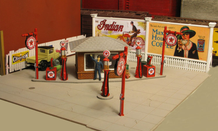 Monroe Models HO J. Burke filling station