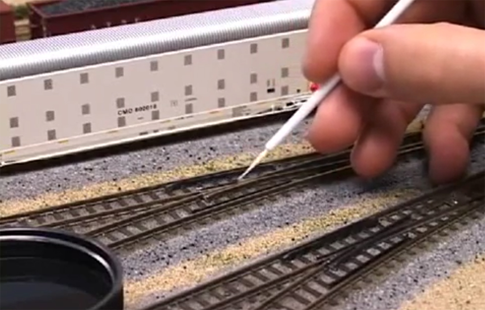 How to blacken turnout frogs on model railroad track