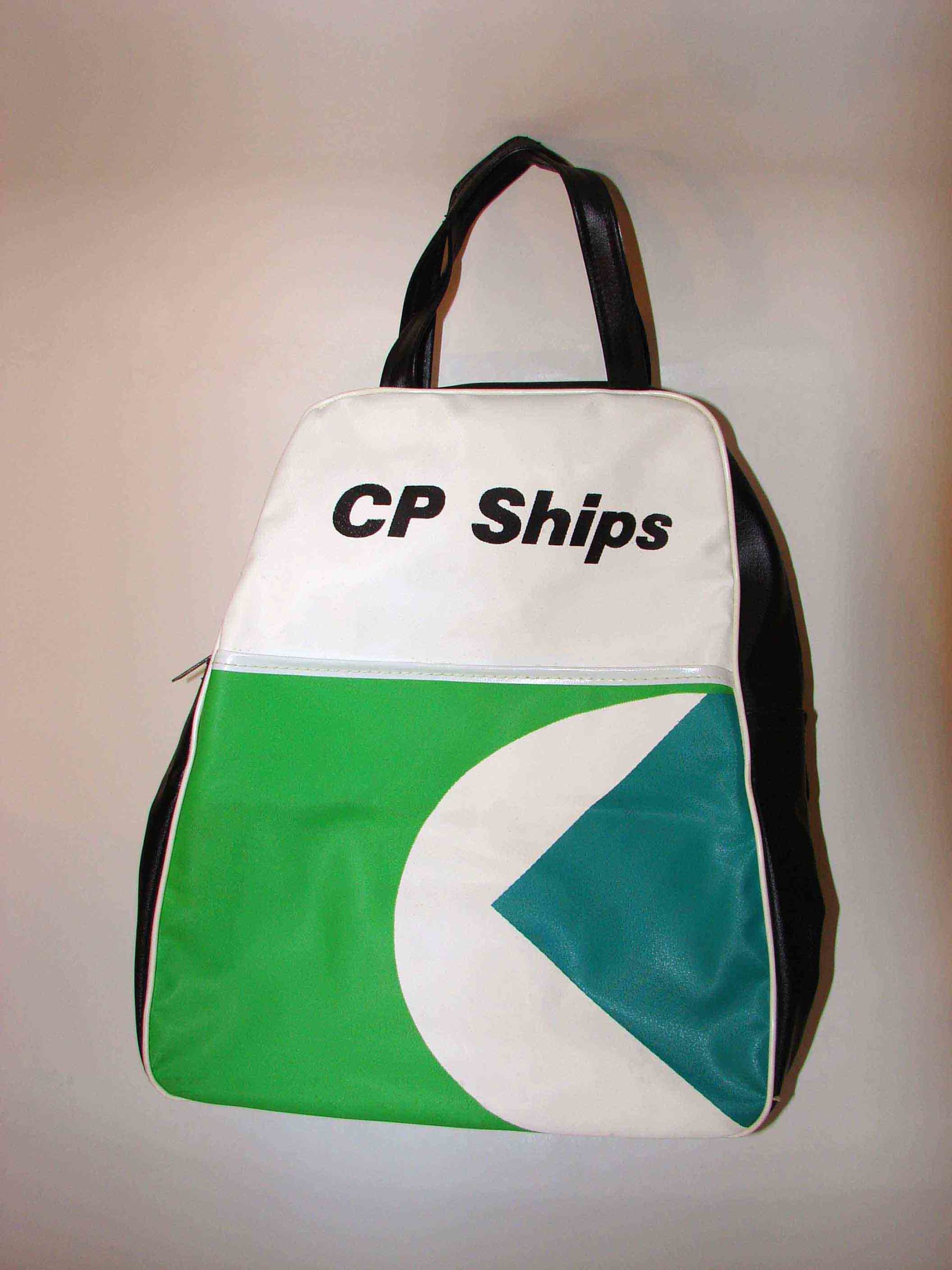 cp_ships_bag