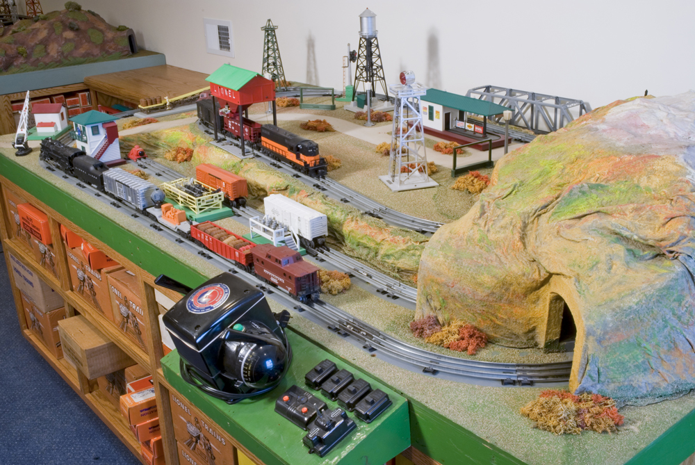 Walt Downer's collection of postwar displays