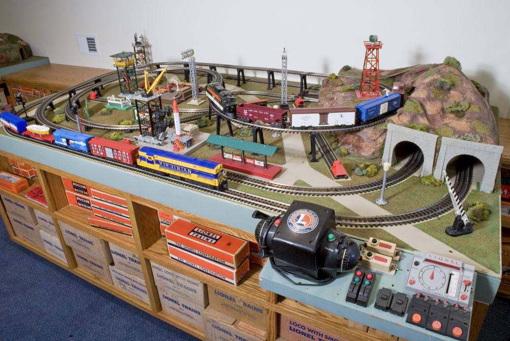 Walt Downer's collection of postwar displays