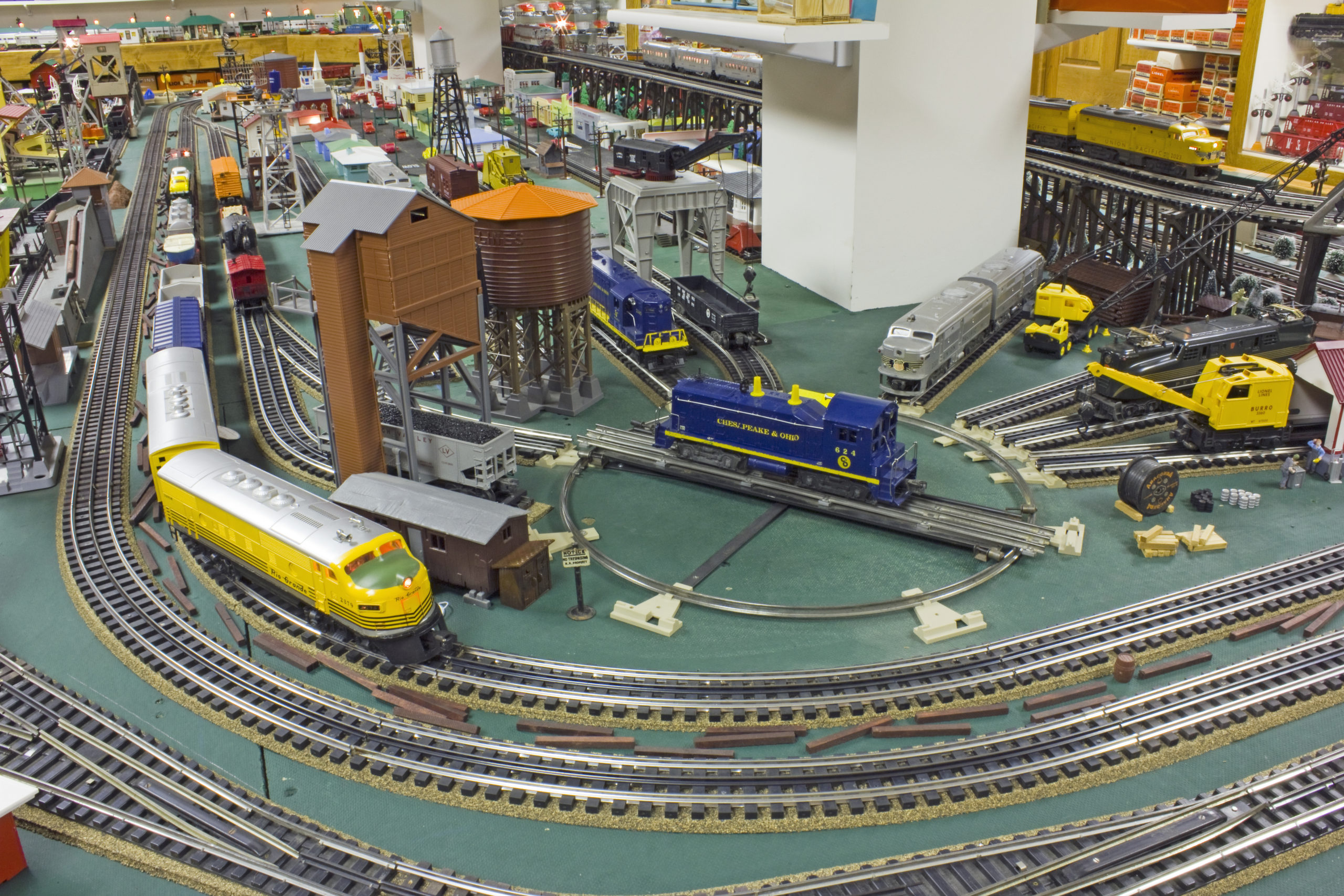 Craig Chidester's O gauge postwar layout