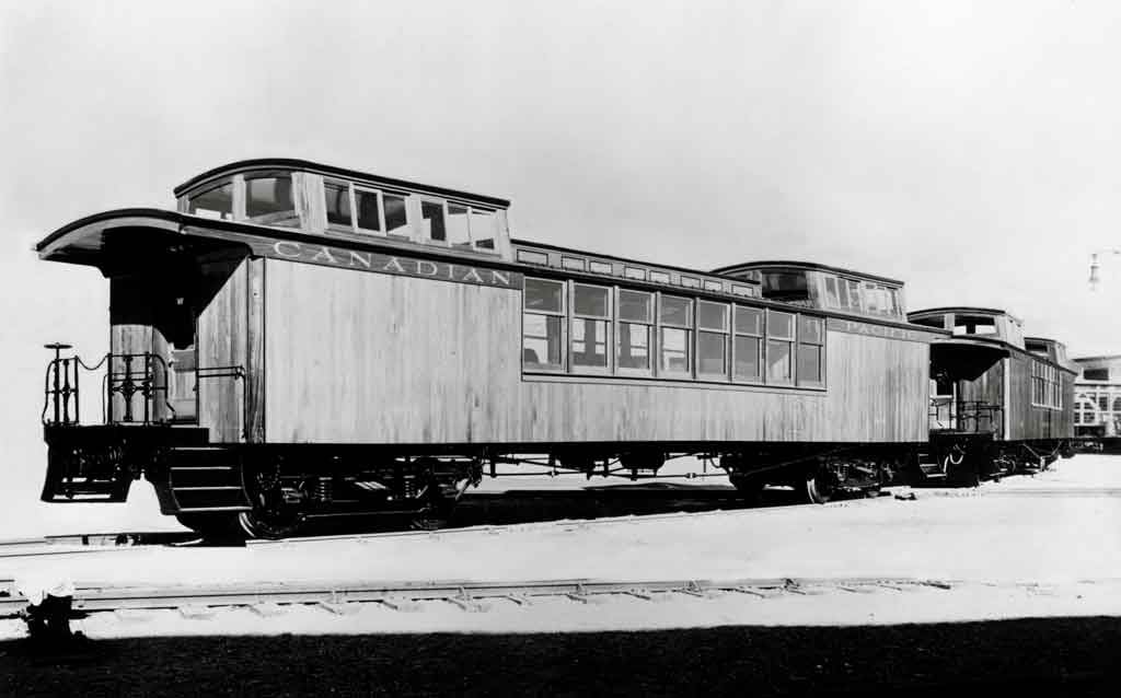 Wooden passenger cars with two cupolas