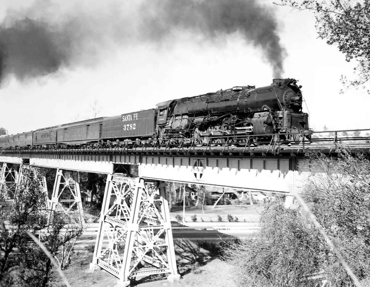 A train traveling over a bridge