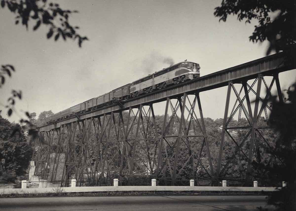 A train traveling over a bridge