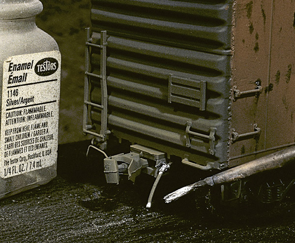 Air hose detail. As a final detail, Bob added Testor’s Silver to the air hose glad hand and angle cock to make these metal parts stand out.