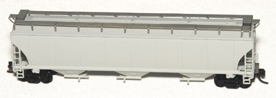 Trinity Industries 5,161-cubic-foot-capacity three-bay covered hopper