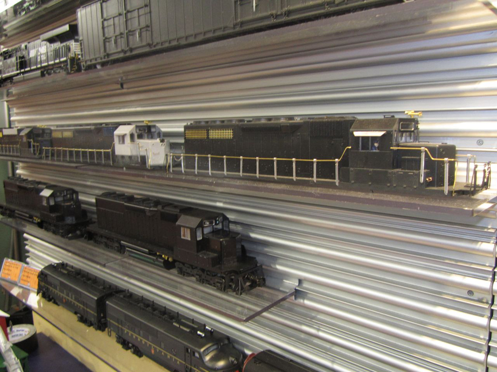 actory test models of Lionel’s upcoming O gauge SD40s include railroad-specific details.