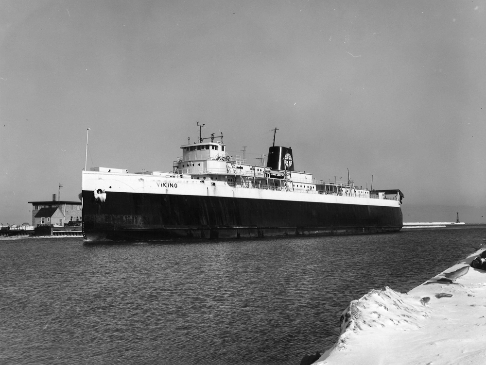 Railroad car ferry entering port