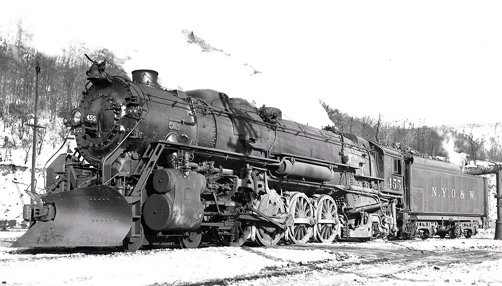 4-8-2 steam locomotive