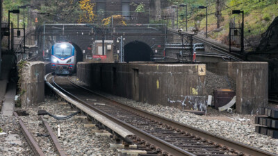 Report says Hudson tunnels can be repaired while still in service, but finds little support