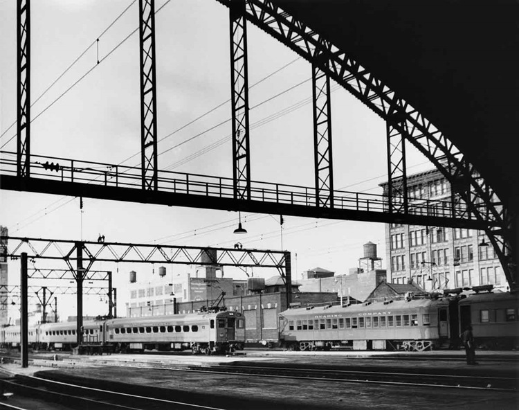 Silverliner and standard M.U. cars at Reading Terminal, Philadelphia, May 1970.