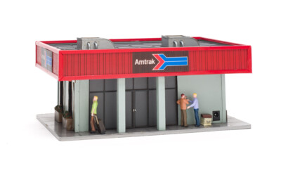 O gauge Amtrak station by Menards