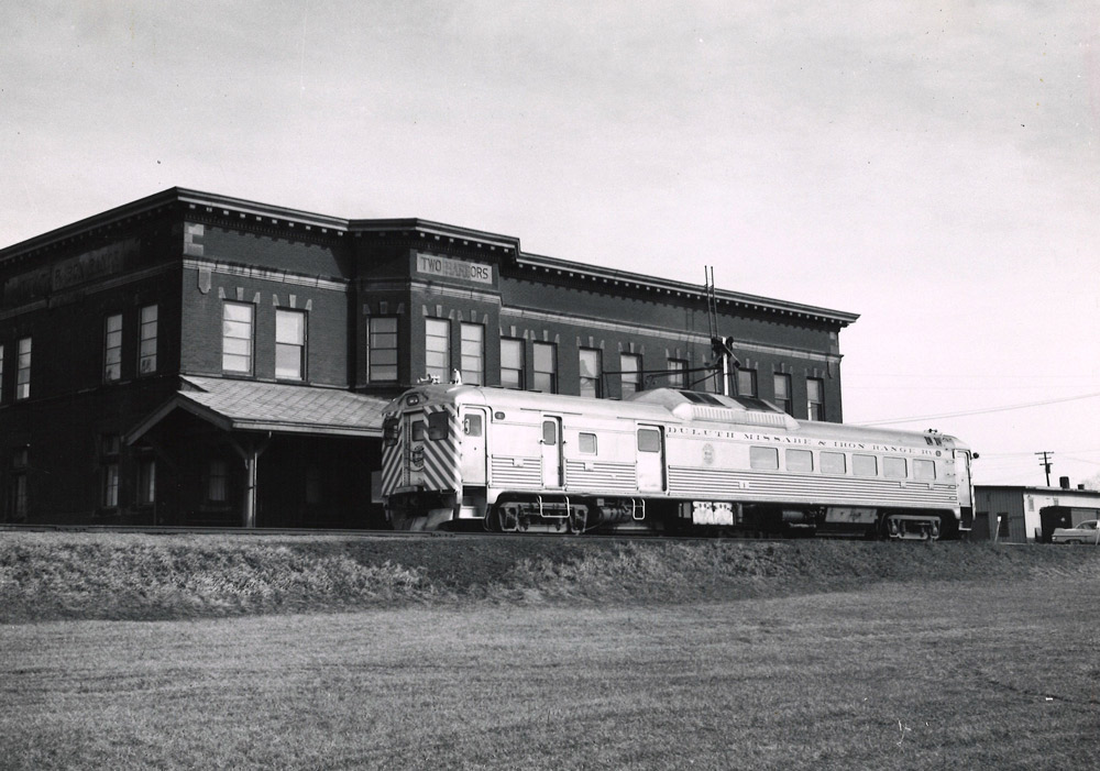 Rail Diesel Car at station