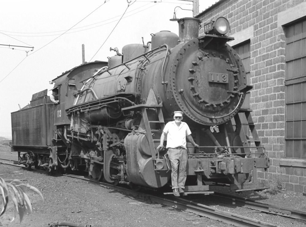 0-6-0 steam locomotive