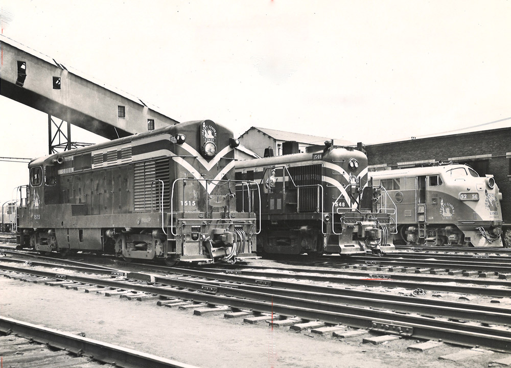Road-switcher and streamlined diesel locomotives