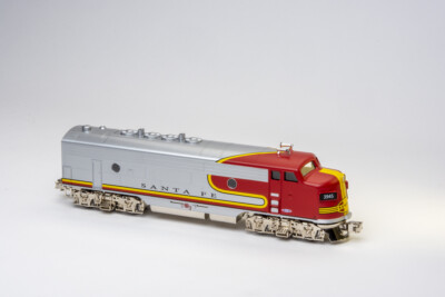O gauge Santa Fe F3 test sample by Menards