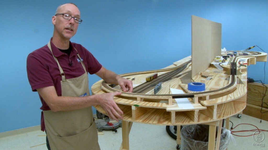 David Popp talking about laying curved track on an N scale layout