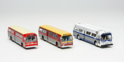 Review: Rapido HO scale New Look bus