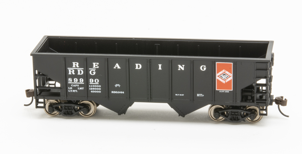Reading Co. two-bay hopper with exterior posts.
