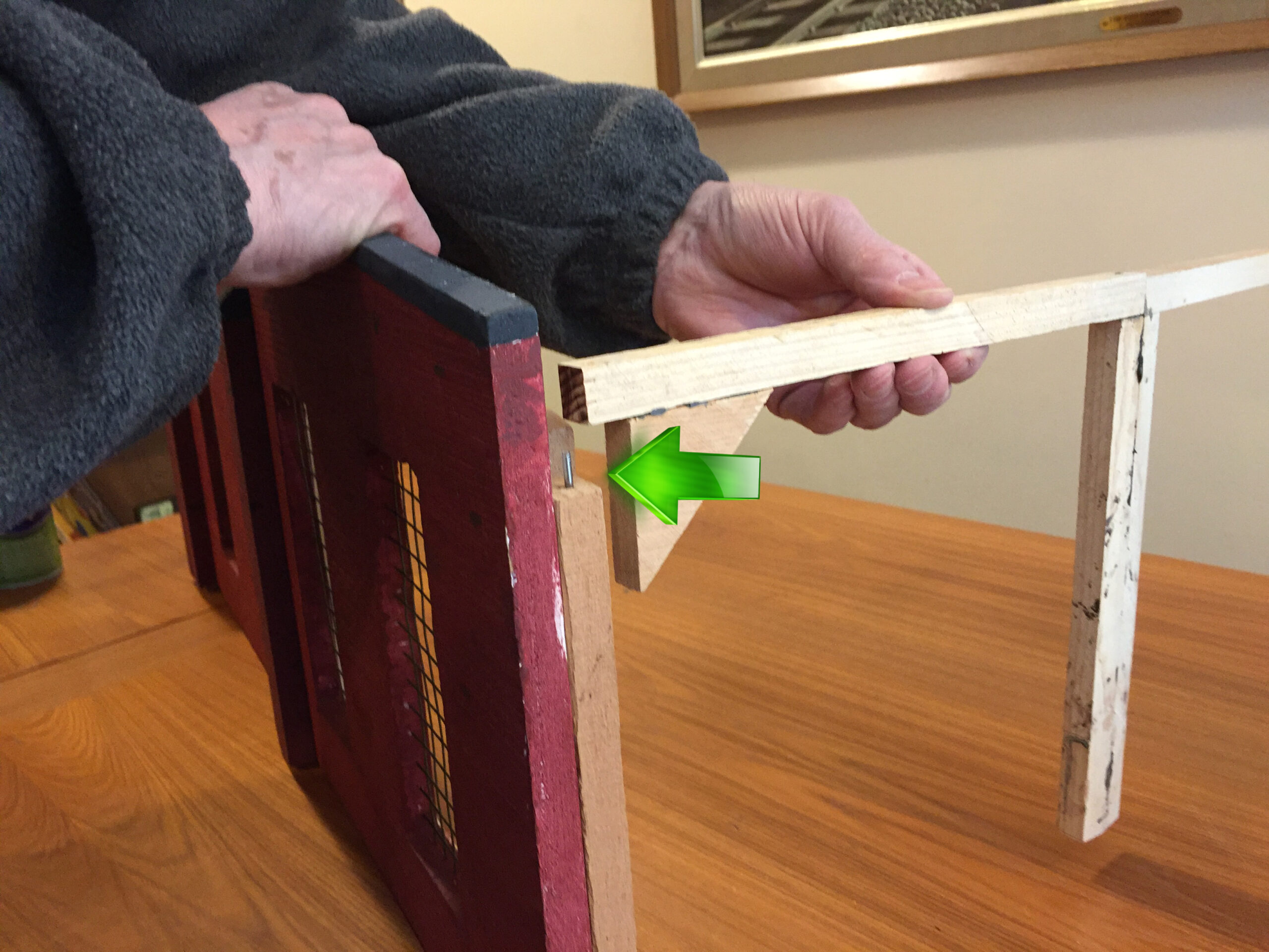 Disassembling a model engine house