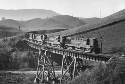 Norfolk & Western Railway freight trains