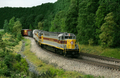 Trackside Photos: A pleasant day in Pennsylvania, a fall day in Ontario, and a sunny summer in Washington