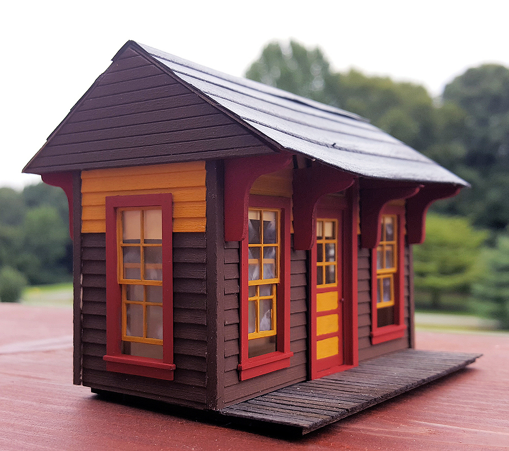 Conowingo Models O scale Molly’s Trolley Shelter kit.