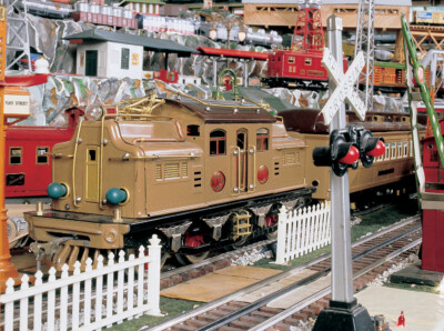 7 great Lionel locomotives and 4 duds