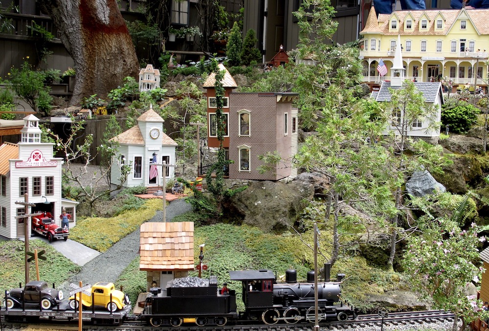 Group of structures on garden railroad
