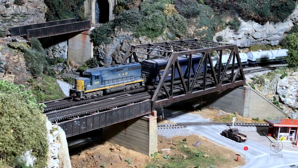 Todd Smalley's HO C&O layout