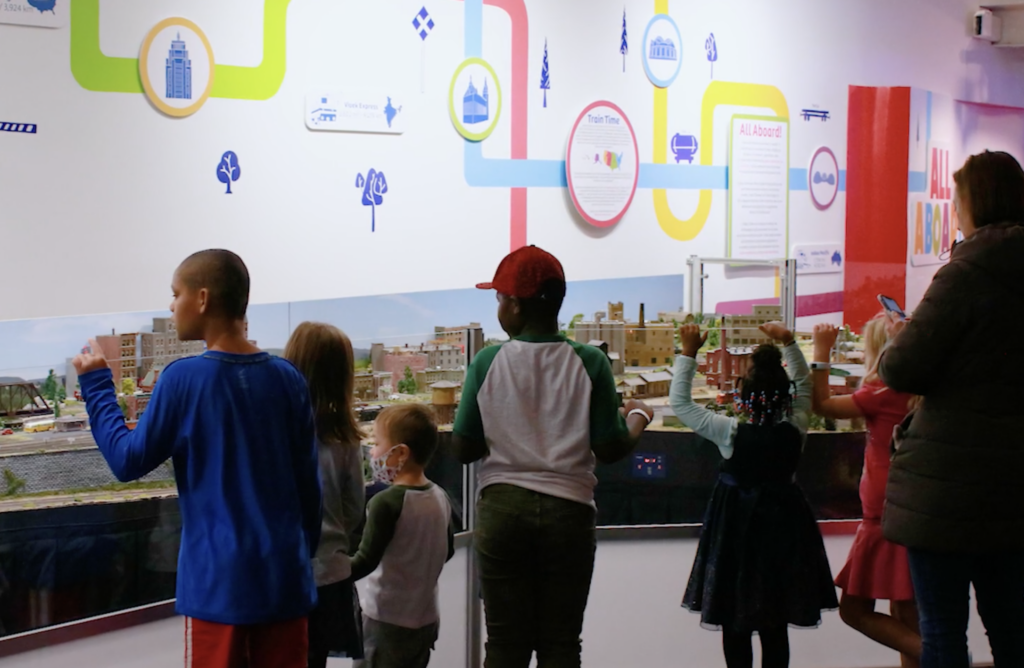 Kids visiting layout at Discovery World.