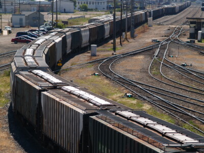 Shippers and railroads square off over STB’s service-based reciprocal switching proposal