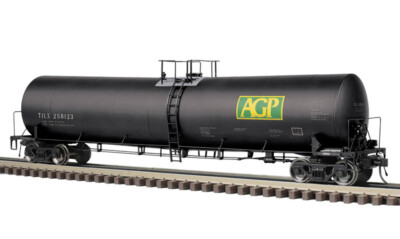 Atlas O Master line Trinity 25,500-gallon tank car