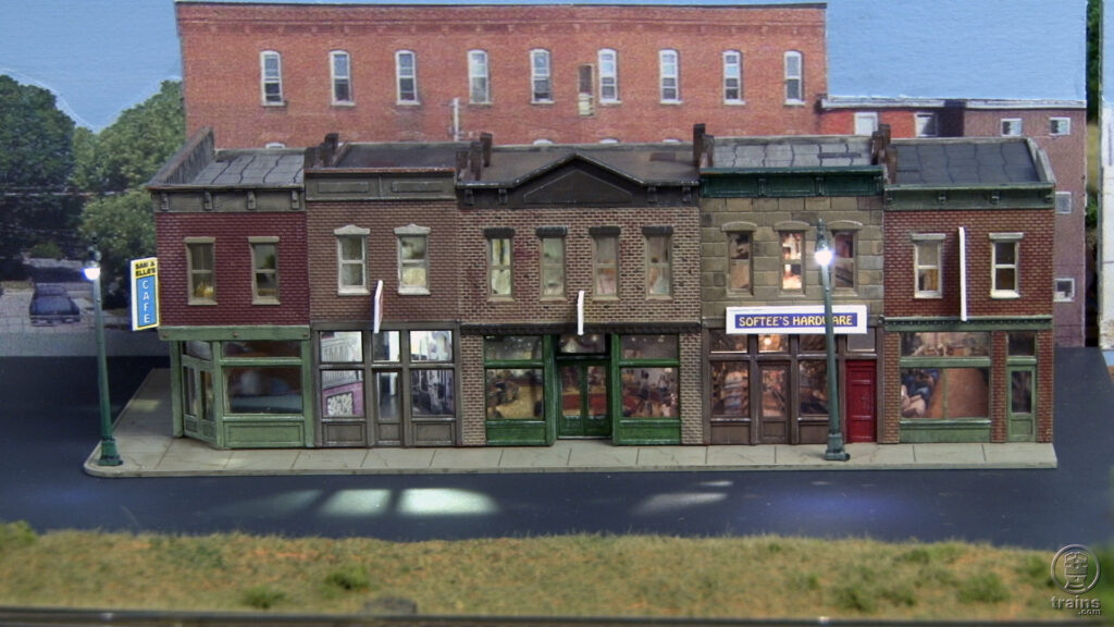 N scale structure with interior scenes and lights
