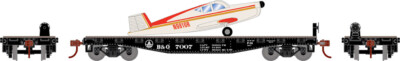 Athearn HO scale 40-foot flatcar with airplane load