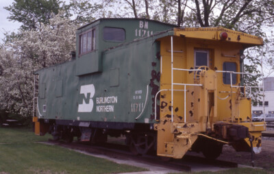 Burlington Northern caboose prototype: Car no. 11711