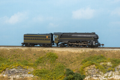 Bachmann N scale streamlined Pennsylvania RR class K4 4-6-2 Pacific steam locomotive