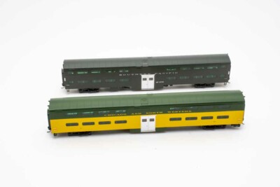 Pullman-Standard 85-foot bi-level commuter cars from Walthers