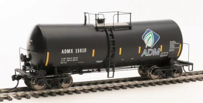 Union Tank Car Co. 16,000-gallon Funnel-Flow tank car from Wm. K. Walthers Inc.
