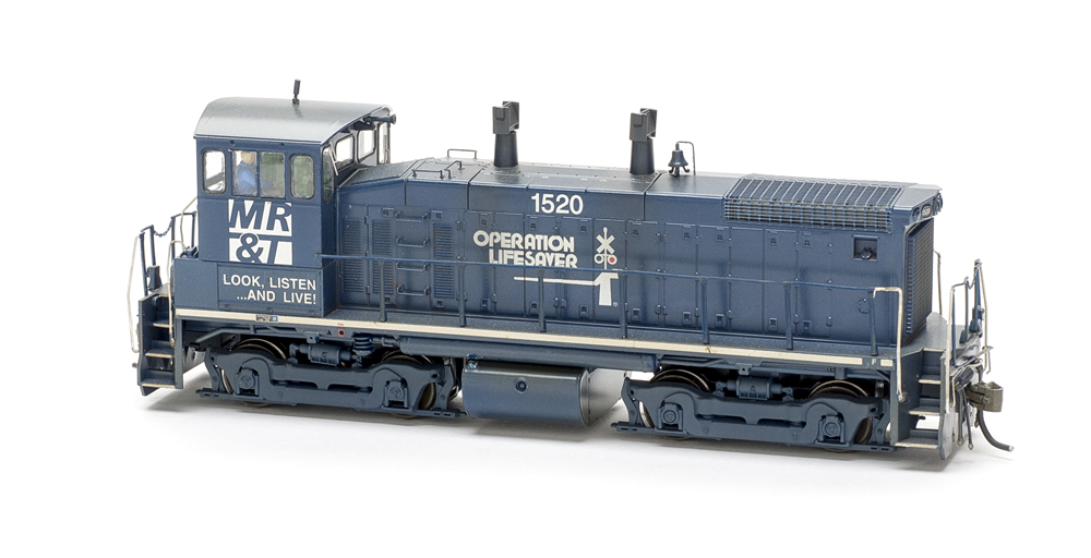 Dark blue end-cab switcher on white background