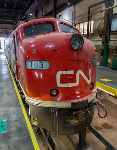 Locomotives with two diesel engines in North America