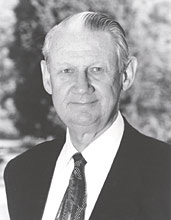 Hays Watkins, key figure in CSX merger, dies at 96 (updated)