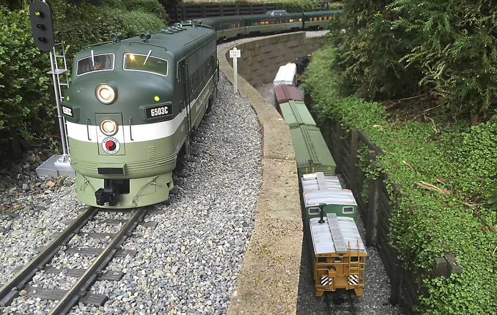 model switcher on track