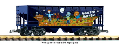 Halloween-themed offset-side two-bay hoppers from PIKO America