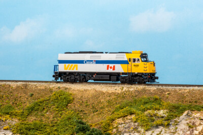 Rapido General Motors Diesel Division F40PH-2D diesel locomotive