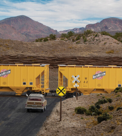 Walthers SceneMaster HO scale railroad crossing signs