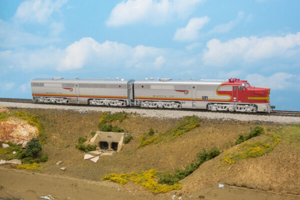 Rapido Alco PA-1 and PB-1 series diesel locomotives