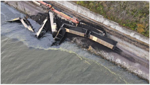 Error by pilot, captain is likely cause of train-barge collision, NTSB says